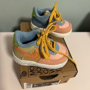 Nike Force 1 LV8 NN sneakers - kids